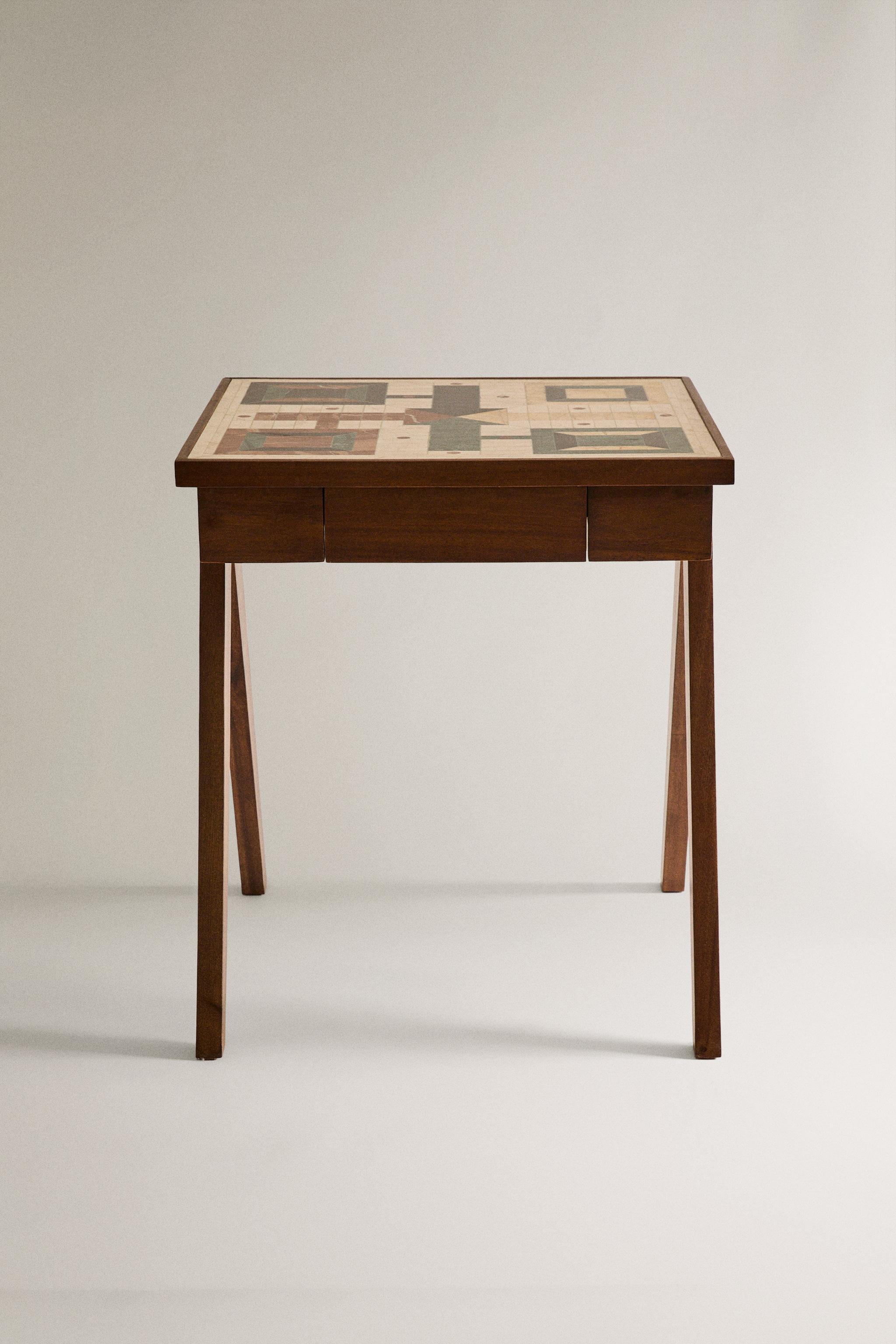 MARBLE PARCHEESI BOARD SIDE TABLE